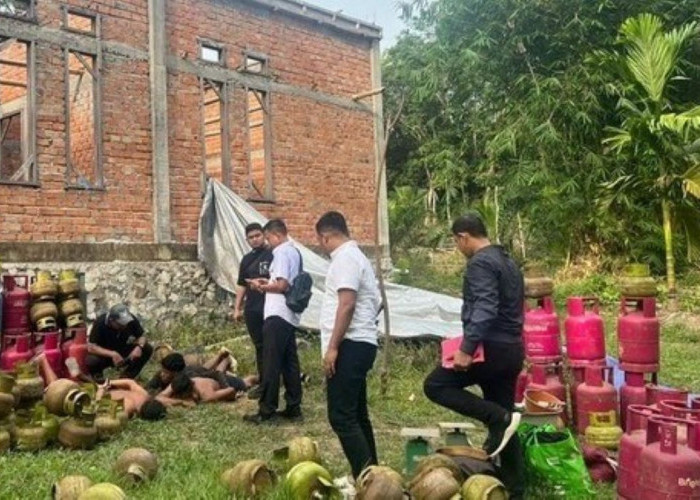 Polda Jambi Gerebek Gudang  LPG Oplosan, 3 Pelaku Berhasil Diringkus, Begini Aksinya