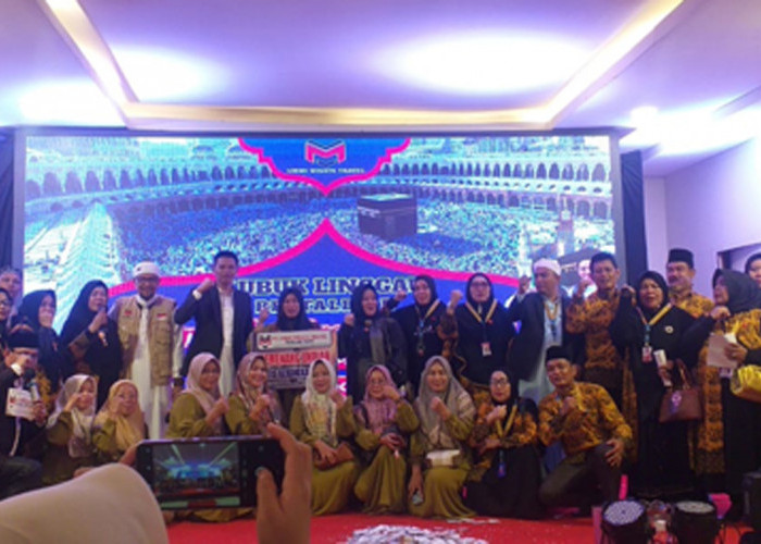 Ribuan Masyarakat Ikuti Seminar Diadakan Ummi Wisata Travel Lubuk Linggau, Berhadiah Paket Umrah 