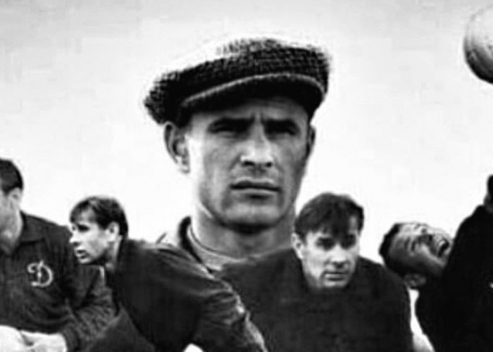 Kisah Lev Yashin, Kiper Terbaik yang Pernah Ada, Lev Yashin: Sebelum Bertanding Saya Merokok dan Minum Vodka