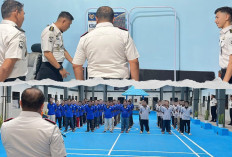 Kalapas Lubuk Linggau Beri Pengarahan kepada WBP dan Cek Ruang Kerja Pegawai