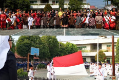 Sekolah Xaverius Lubuk Linggau Sukses Gelar Upacara HUT RI Ke-81: Kenakan Pakaian Adat Hadirkan Kolaborasi