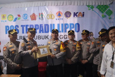 Kapolres Lubuk Linggau Berikan Bingkisan ke Petugas Operasi Ketupat Musi 2026