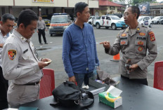 Jelang Nataru, Senjata Api Anggota Polres Lubuk Linggau Diperiksa Kesiapannya Tim Polda Sumatera Selatan