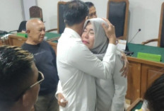 Korupsi PMI, Mantan Wakil Wali Kota Palembang dan Suami Divonis 7,5 Tahun, Keluarga Histeris