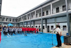 Kalapas Lubuk Linggau Ajak Warga Binaan Tingkatkan Rasa Syukur dan Kedisiplinan Melalui Apel Kebangsaan