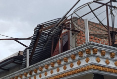 Masjid Milik Anggota DPR RI SN Prana Putra Sohe Diterjang Puting Beliung, 7 Rumah Rusak