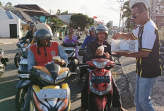 Tebar Berkah Ramadan, Keluarga Besar H Epi Samsul Komar Bagikan Ratusan Takjil, Aksi Berlanjut Pekan Depan