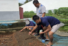 Hijaukan Lahan Pembinaan, Lapas Narkotika Muara Beliti Tanam Bibit Jagung