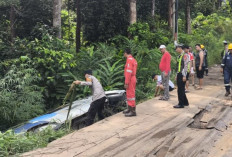 Mobil TVRI Terperosok di Jalur Musi Rawas PALI, Sopir Diduga Mengantuk