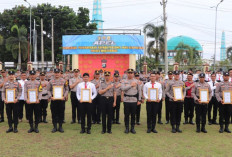 Tangkap Pencuri Motor di Masjid, 8 Personel Polsek Muara Kelingi Terima Penghargaan Kapolres Musi Rawas