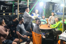 Serahkan Senter ke Poskamling, Ipda Ivan Hartono: Apresiasi untuk Garda Terdepan Menjaga Keamanan Lingkungan