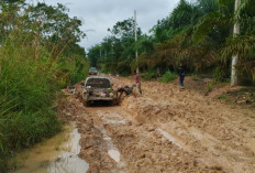 Musim Hujan, Jalan di Musi Rawas Berlumpur, Hambat Aktivitas Warga dan Pelajar