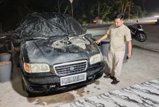 Usai Wisata Bersama Keluarga, Mobil Terbakar di Depan Hotel QR Lubuk Linggau