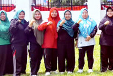 Meriahkan HUT RI ke-81, FORHATI Lubuk Linggau Raih Juara 2 Tarik Tambang Putri