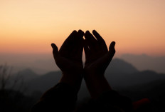 Doa Sebelum Bekerja, Agar Mendapatkan Kemudahan, Rezeki Halal dan Berkah