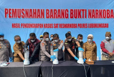 Polres Lubuk Linggau Musnahkan 1,4 Kg Sabu dari 5 Orang Tersangka