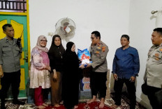 Kapolsek SU 2 Sambangi Rumah Duka Korban Penganiayaan Hingga Tewas, Berikan Tali Asih dan Pesan Kamtibmas