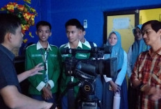 Kunjungi Graha Pena Linggau Pos, Tim Jurnalistik MAN 1 Model Lubuk Linggau Belajar Keredaksian
