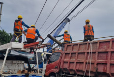 Truk Tabrak Tiang di Muara Beliti, Listrik Musi Rawas Padam