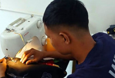 Dari Balik Mesin Jahit, Warga Binaan Lapas Narkotika Muara Beliti Ciptakan Rompi Siap Pakai