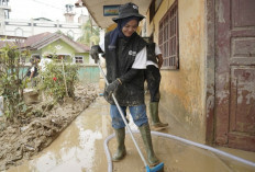 Dukung Pemulihan Pascabencana, Relawan BRI Peduli Terjun Langsung Bersih-bersih Sekolah di Aceh Tamiang 